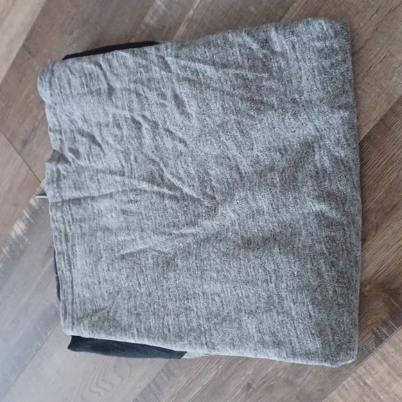 Le31 by Simons Grey and black long sleeve shirt size L - Picture 10 of 10